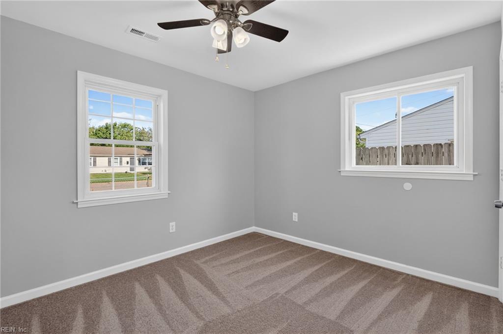 1820 Moger Dr Property Photo 20