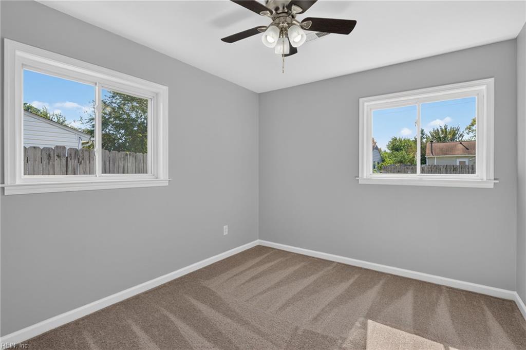 1820 Moger Dr Property Photo 24