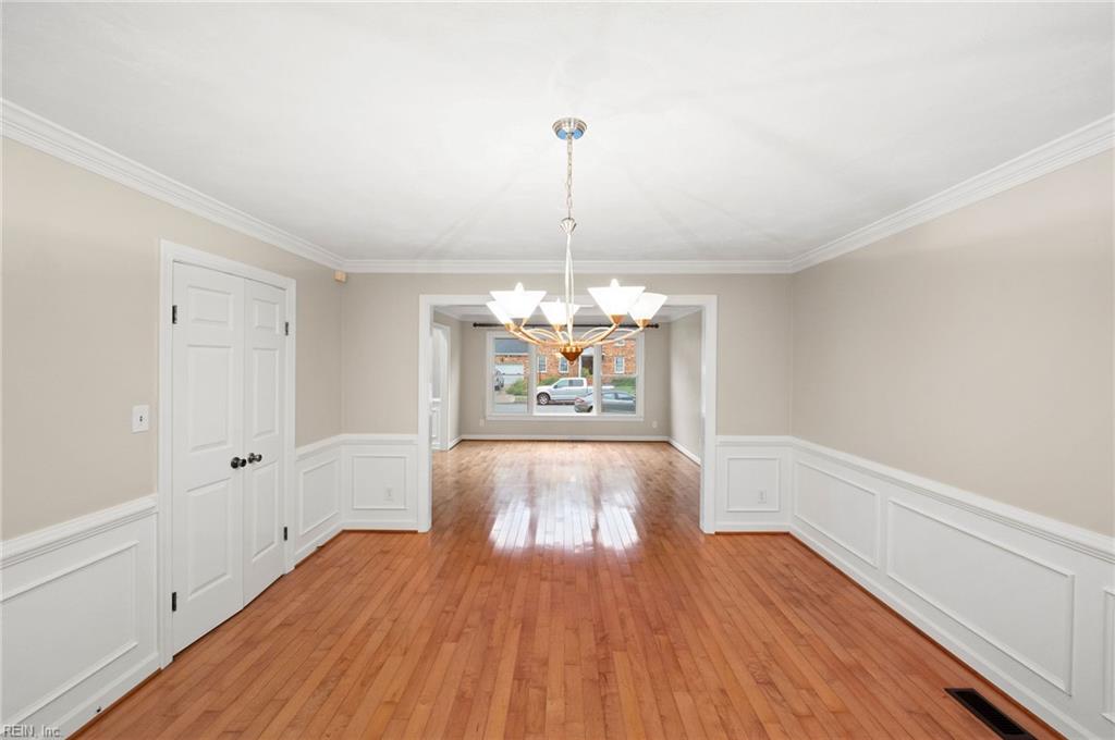 1933 Grey Friars Chse Property Photo 22
