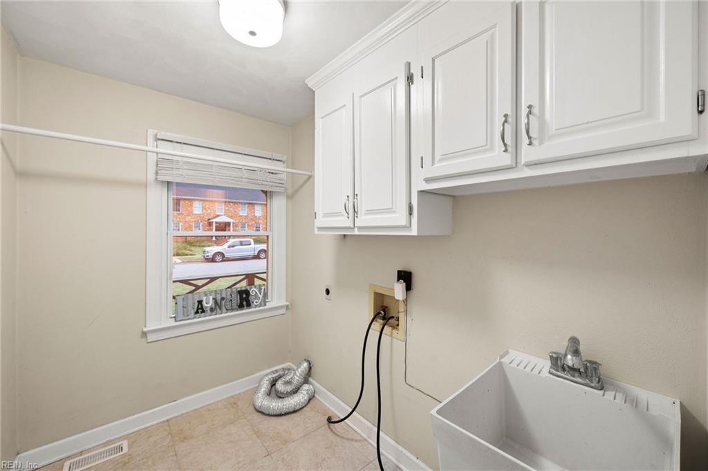 1933 Grey Friars Chse Property Photo 24