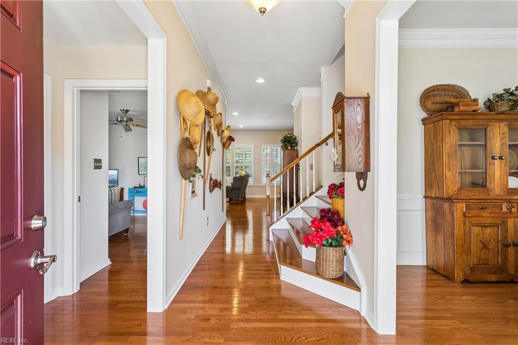 4064 Penzance Pl Property Photo 4
