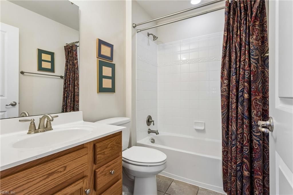 4064 Penzance Pl Property Photo 12