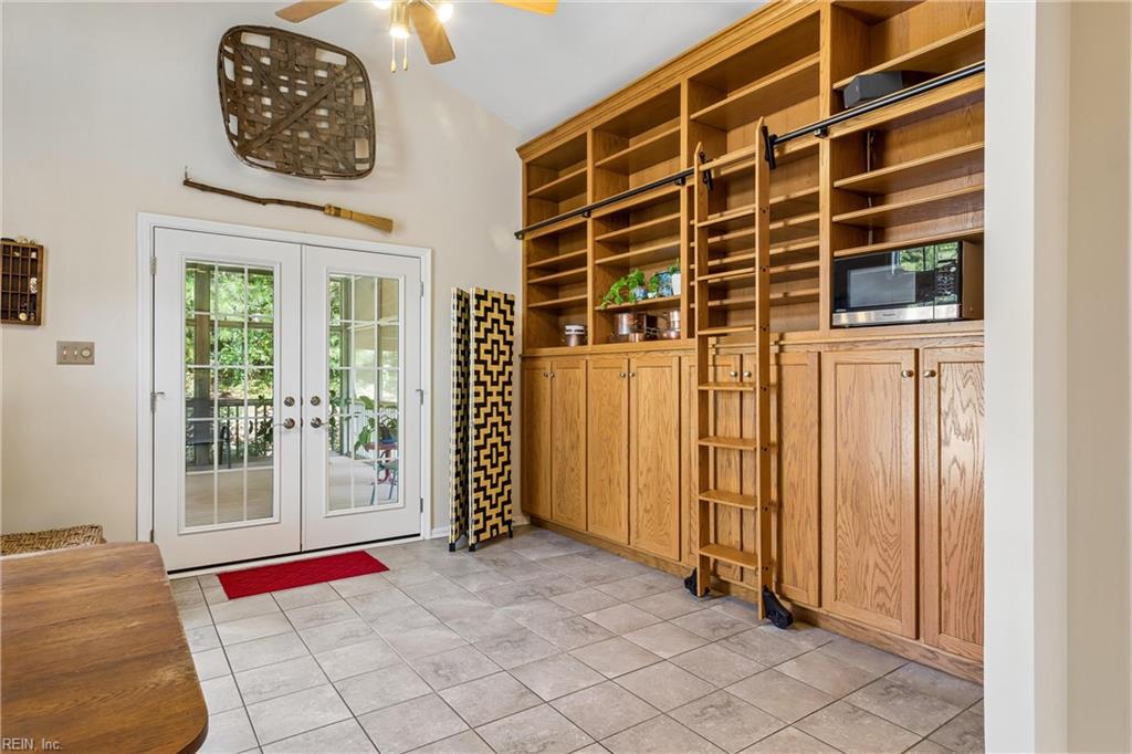 4064 Penzance Pl Property Photo 25