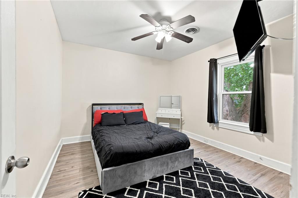 3622 Radford St Property Photo 17