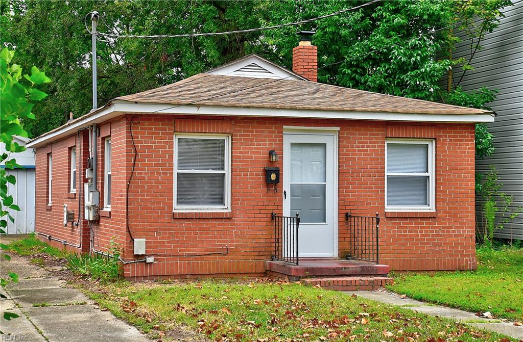 215 Forrest Ave Property Photo 1