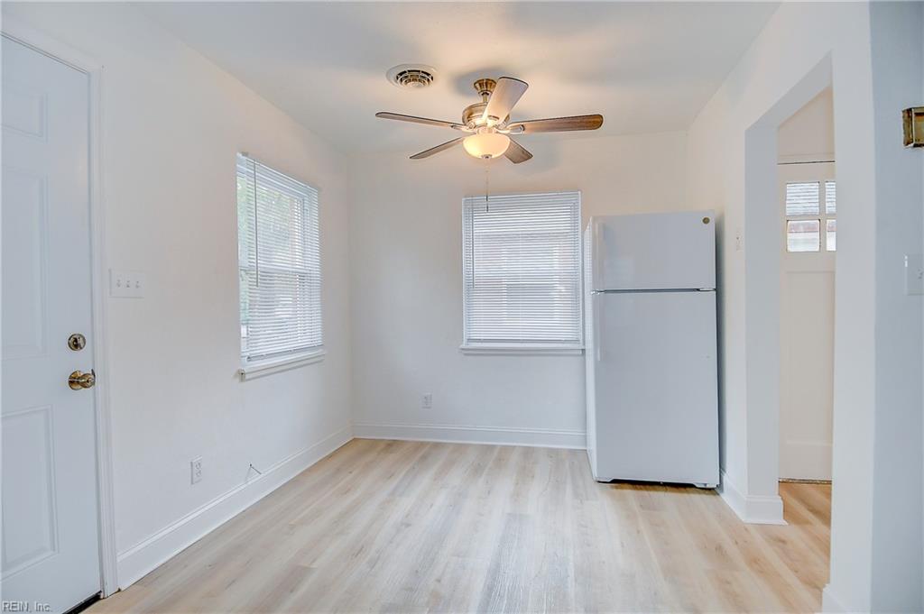215 Forrest Ave Property Photo 8
