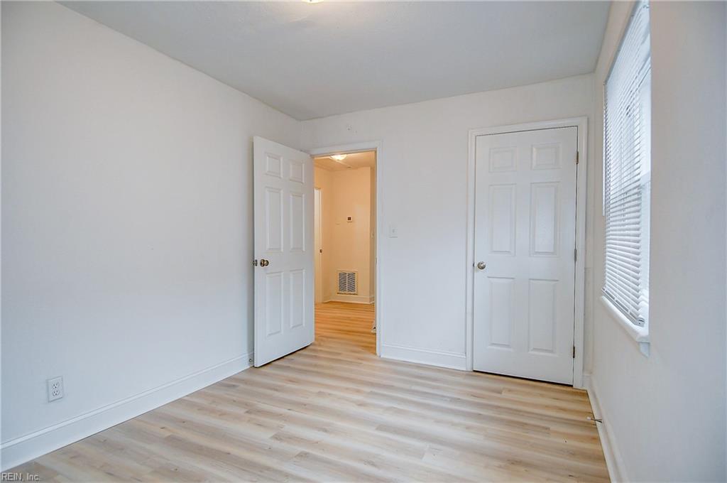 215 Forrest Ave Property Photo 19