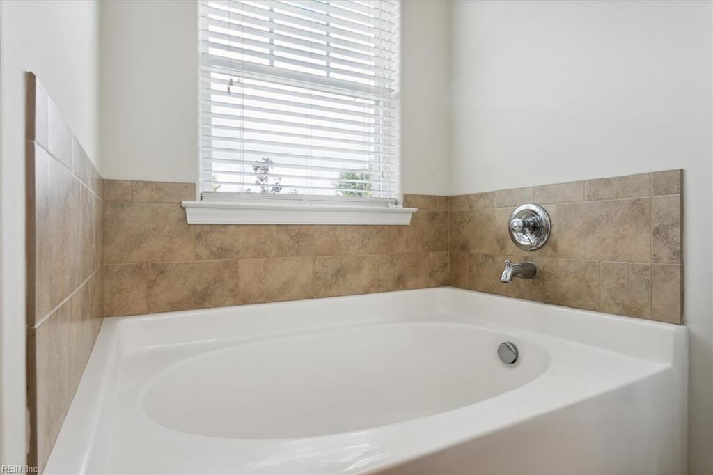 1665 Briarfield Rd Property Photo 23