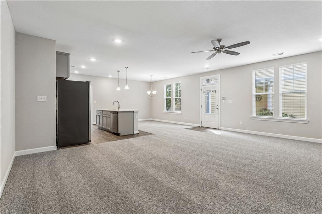117 Mainsail Loop Property Photo 14