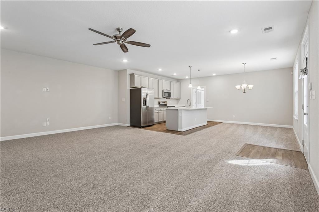 117 Mainsail Loop Property Photo 15