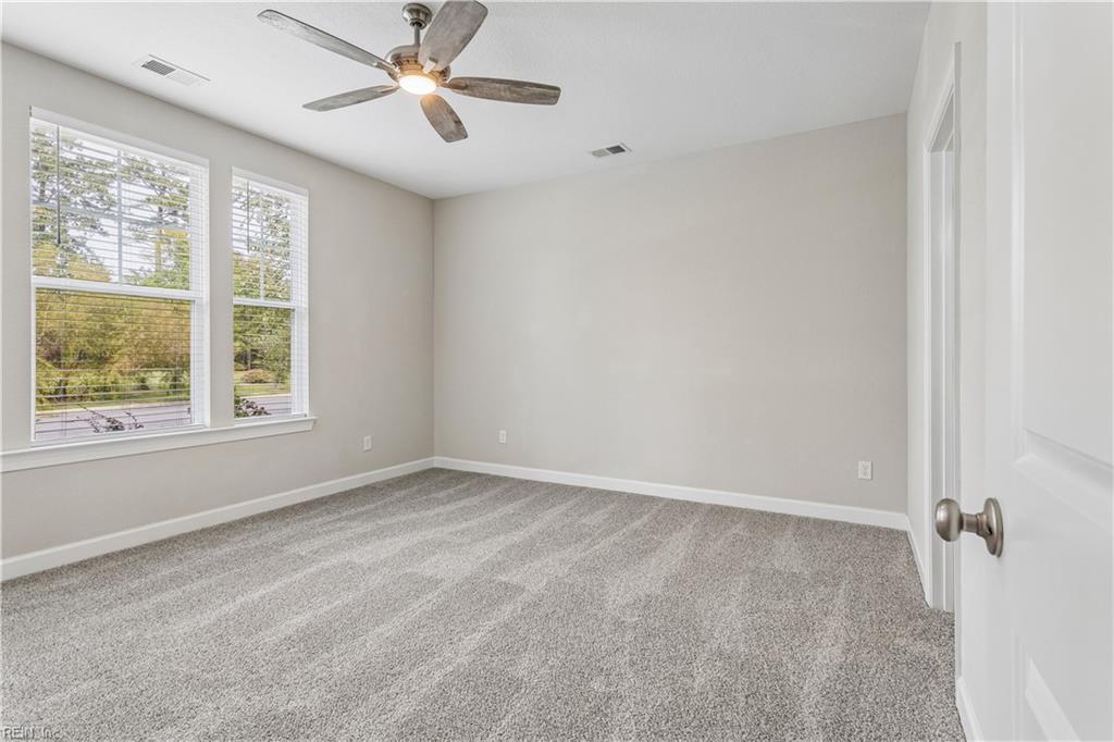 117 Mainsail Loop Property Photo 34