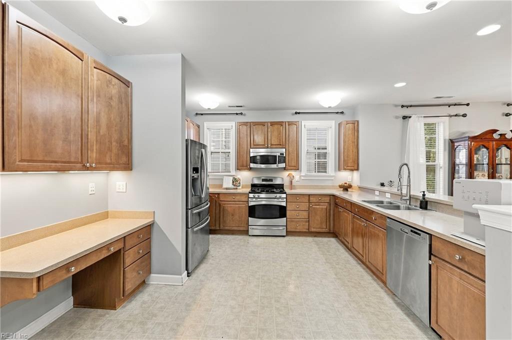 5233 Averham Dr Property Photo 12