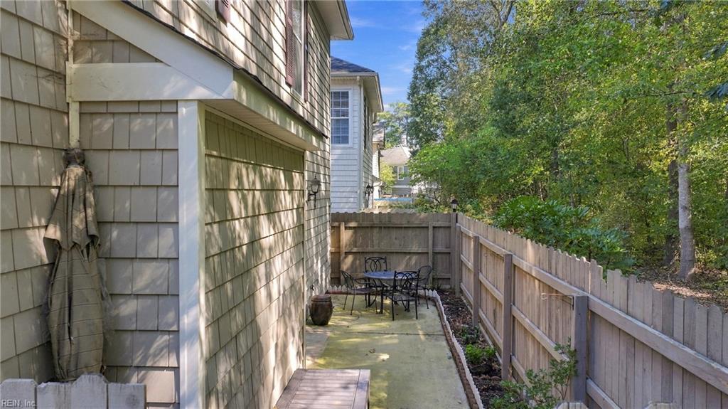 5233 Averham Dr Property Photo 35