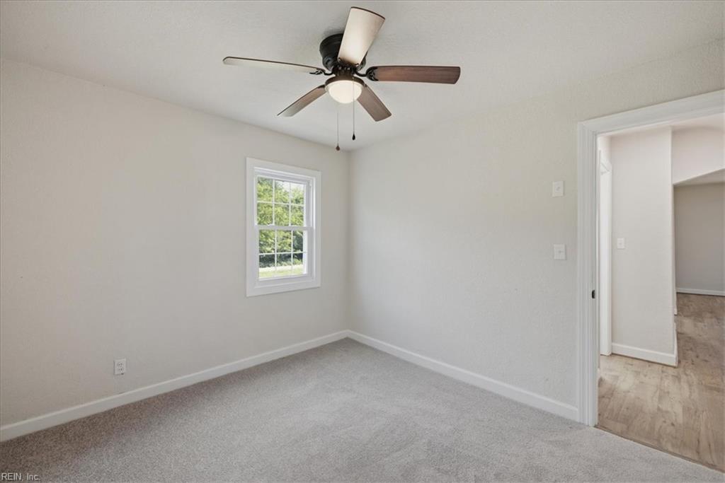 542 Hyde Park Rd Property Photo 24