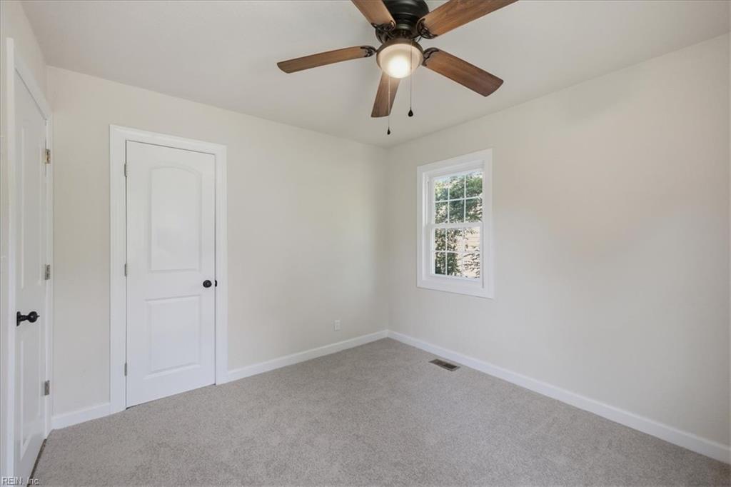 542 Hyde Park Rd Property Photo 26
