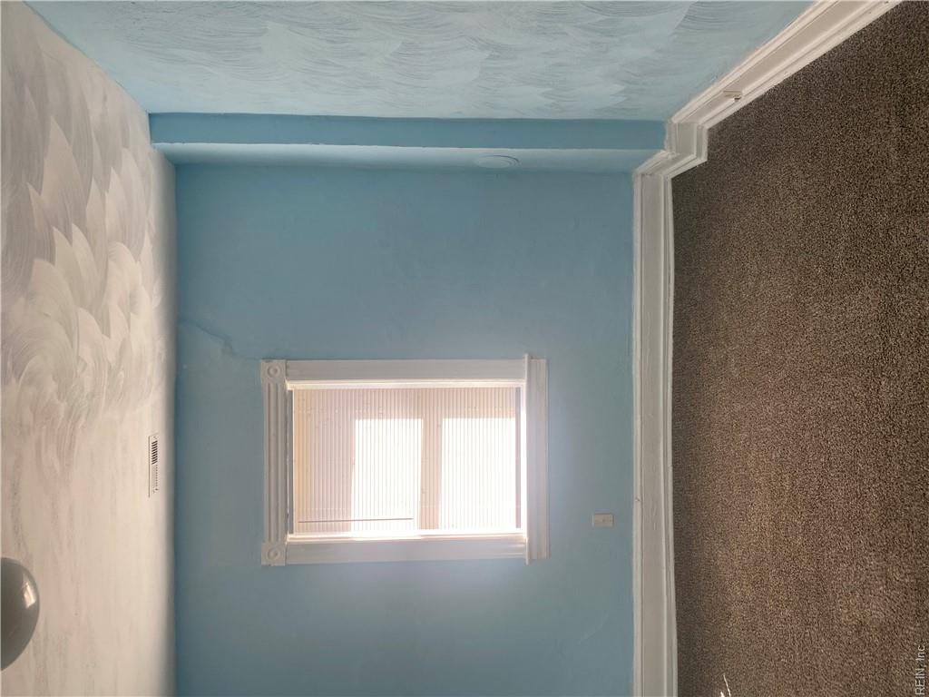 410 Chestnut St Property Photo 5