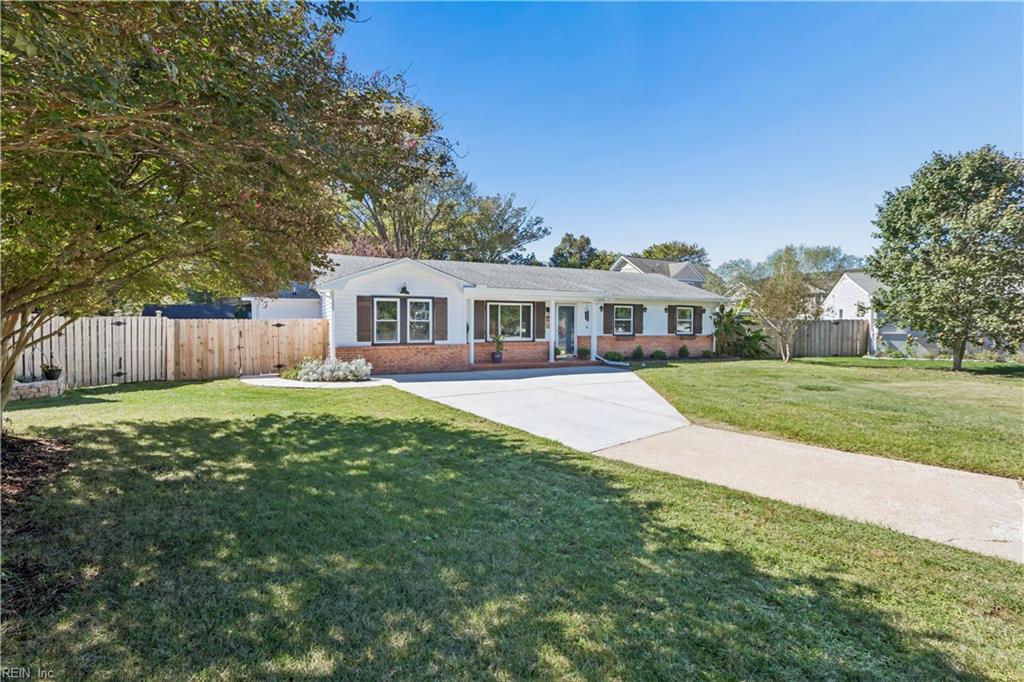 4363 S Fir Court Property Photo 4