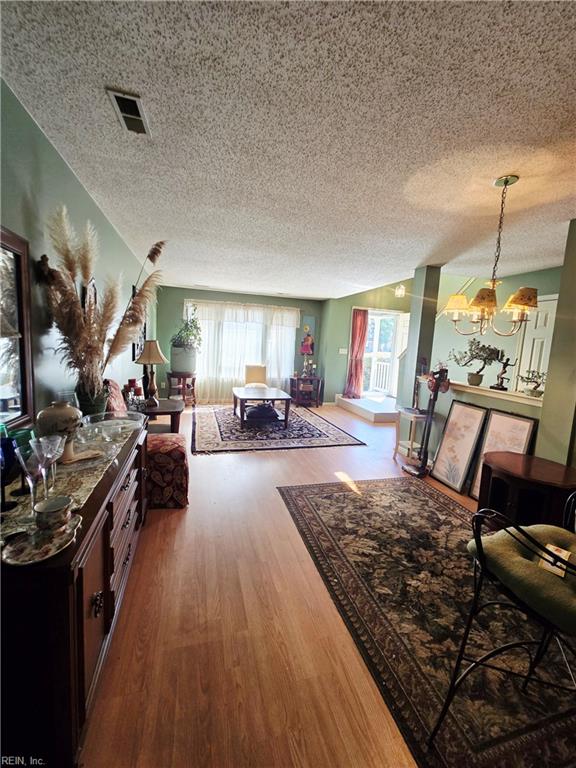 140 Corwin Cir Cir Property Photo 7