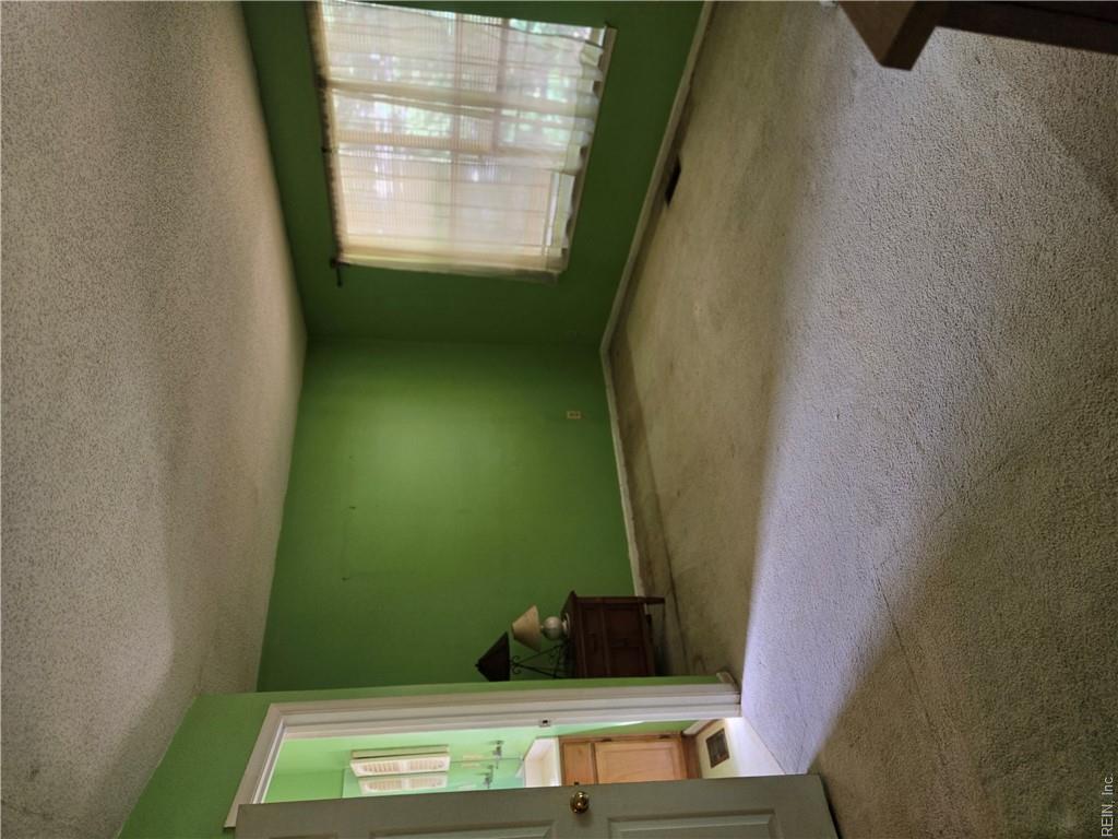140 Corwin Cir Cir Property Photo 17