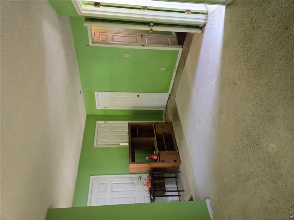 140 Corwin Cir Cir Property Photo 18