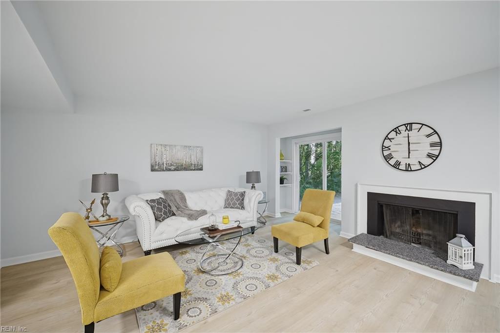 5 Lydney Cir Property Photo 5