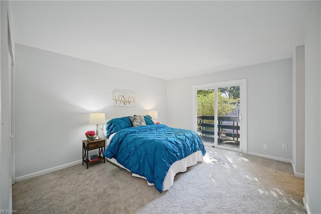 5 Lydney Cir Property Photo 11