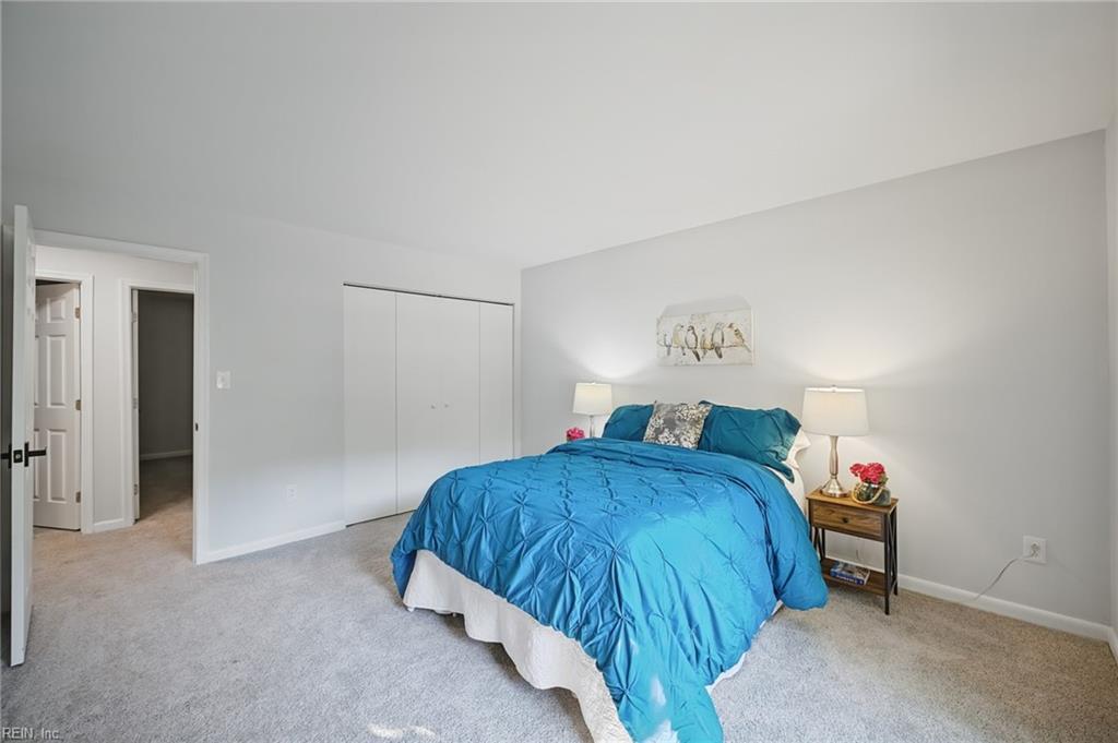 5 Lydney Cir Property Photo 13