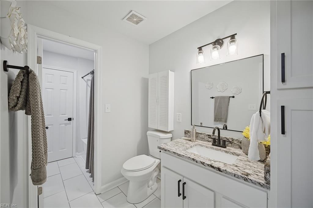 5 Lydney Cir Property Photo 17