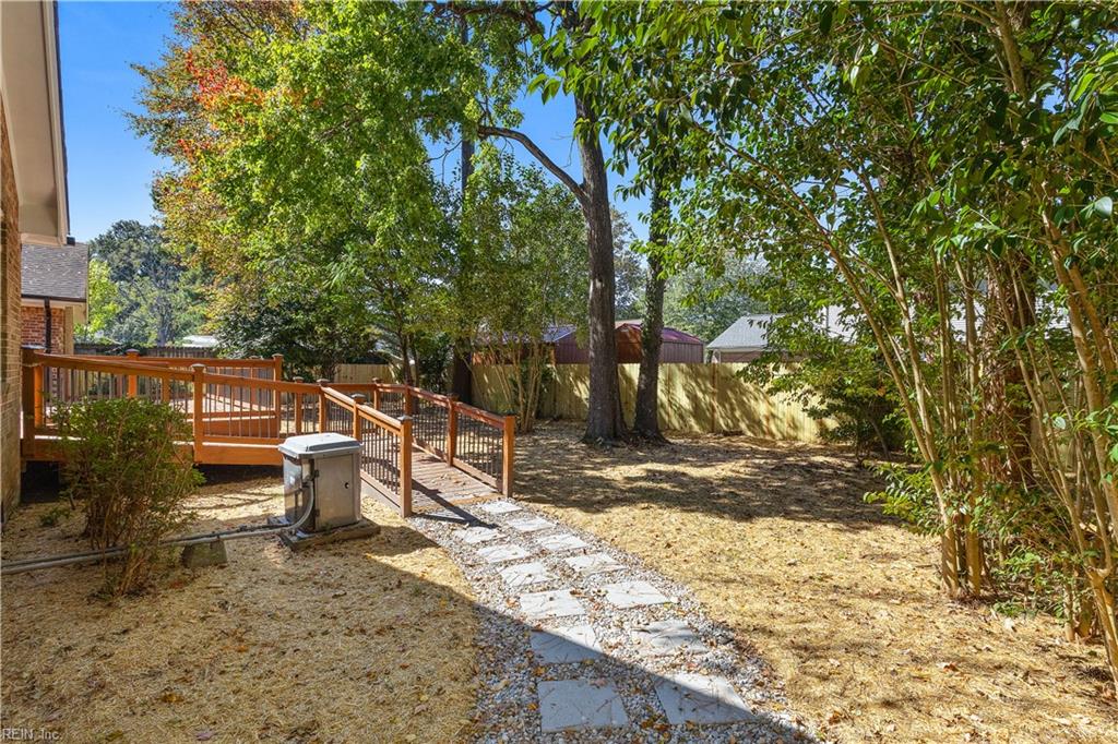 973 Larkaway Ct Property Photo 32