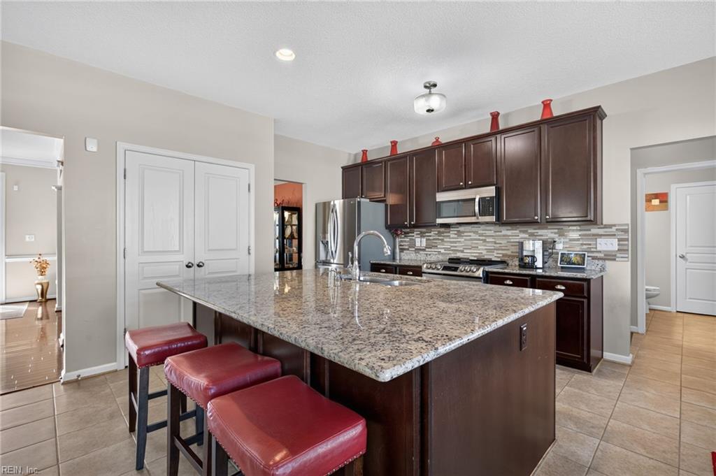 605 Wood Nymph Ln Property Photo 14