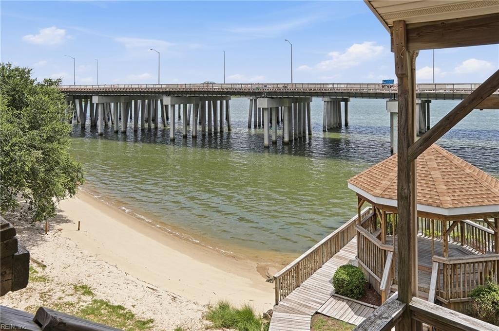 835 Little Bay Ave Property Photo 3