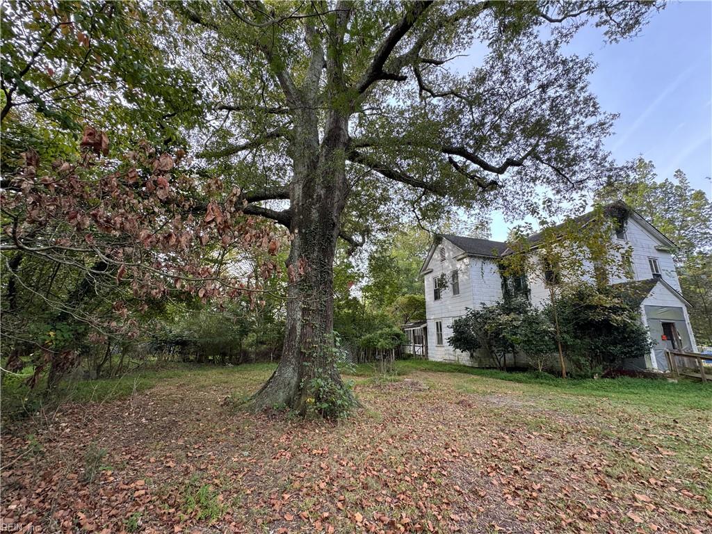 2317 Firman St Property Photo 7