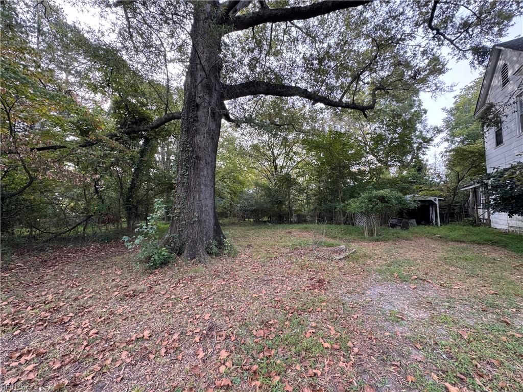 2317 Firman St Property Photo 8