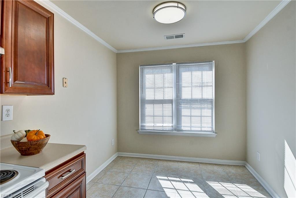 1813 Chantilly Ct Property Photo 23