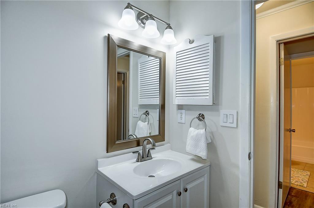 1813 Chantilly Ct Property Photo 34