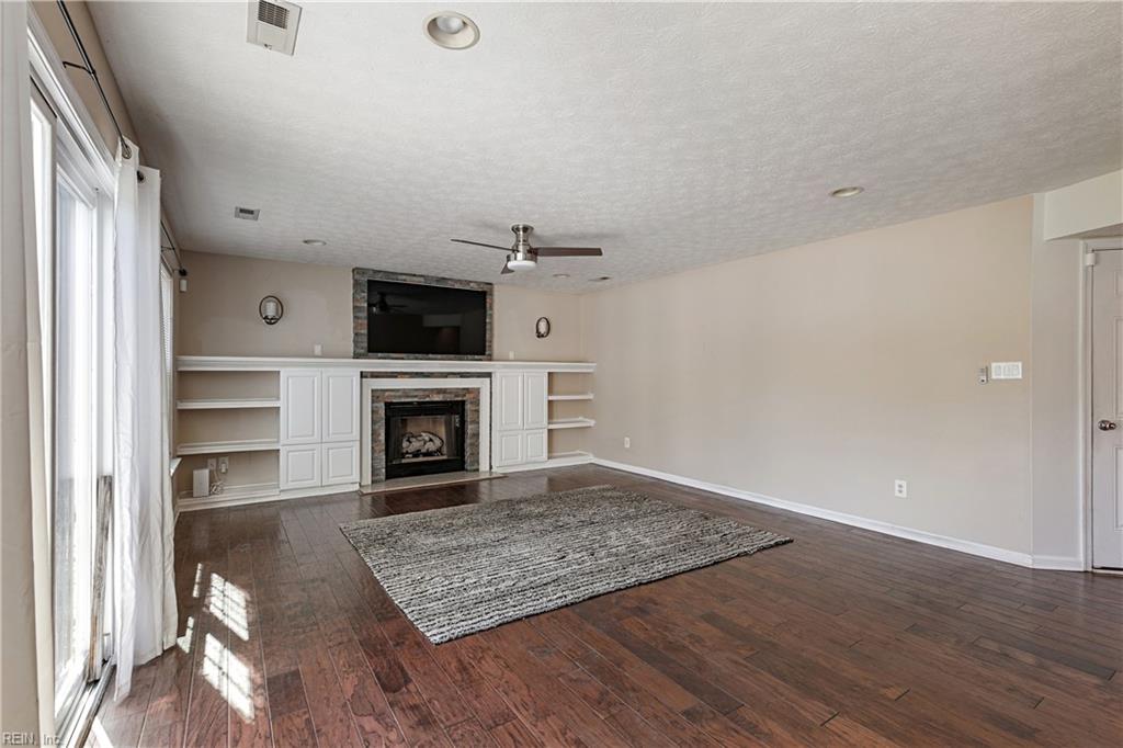 103 Mulberry Ct Property Photo 6
