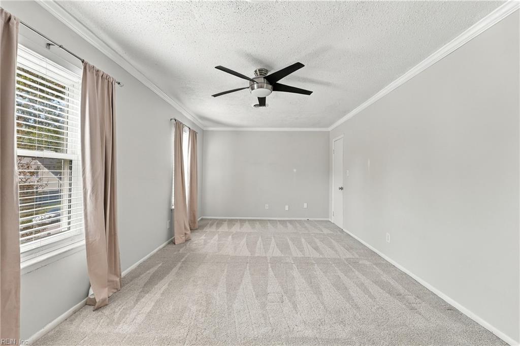 1875 Delaney St Property Photo 4