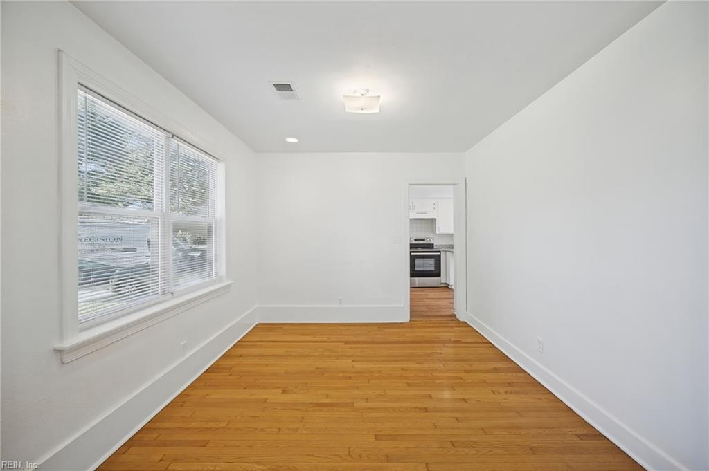 2901 Bainbridge Blvd Property Photo 11