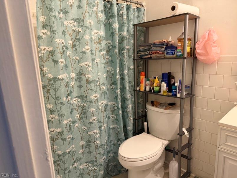 6805 Quaker Dr Property Photo 5