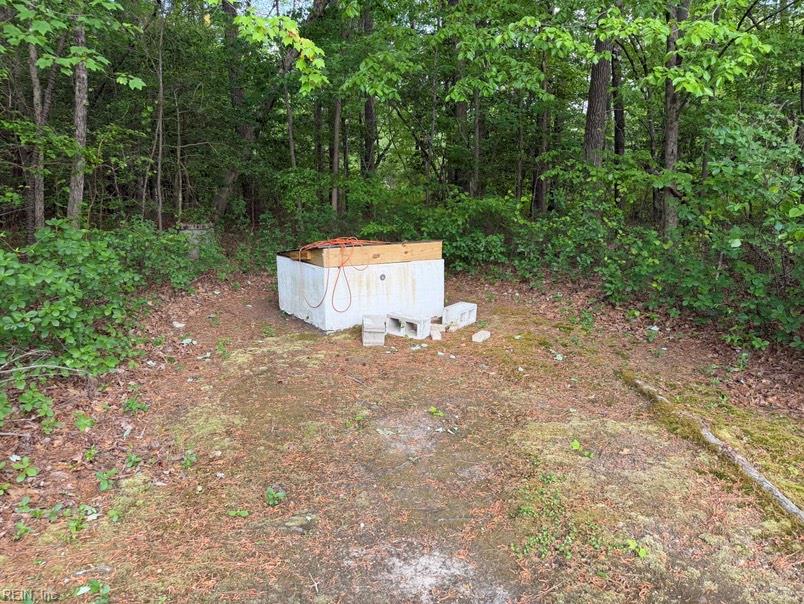 6805 Quaker Dr Property Photo 7