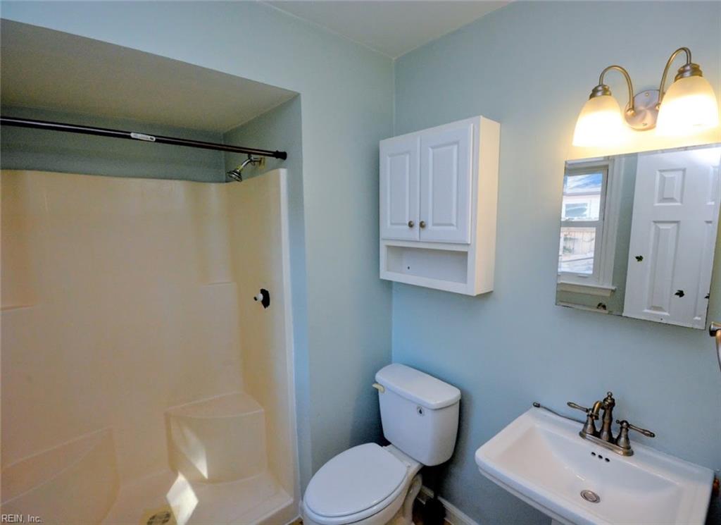 4901 Rugby Rd Property Photo 28