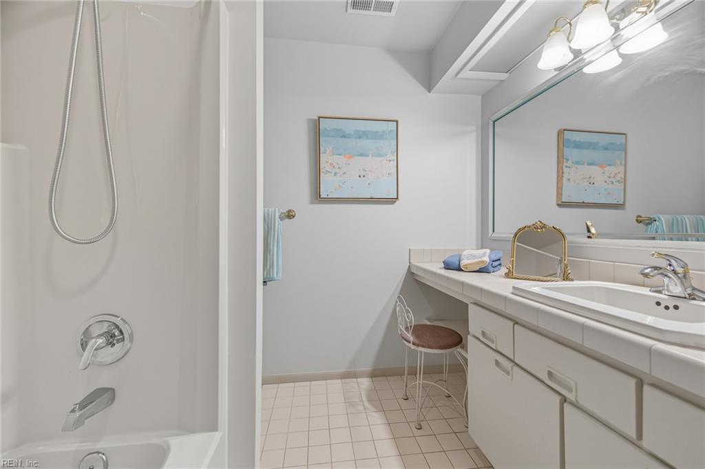 2416 Loran Ct Property Photo 19