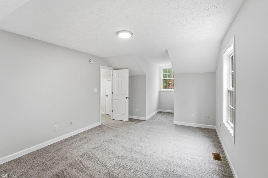 1704 Neptune Dr Property Photo 28