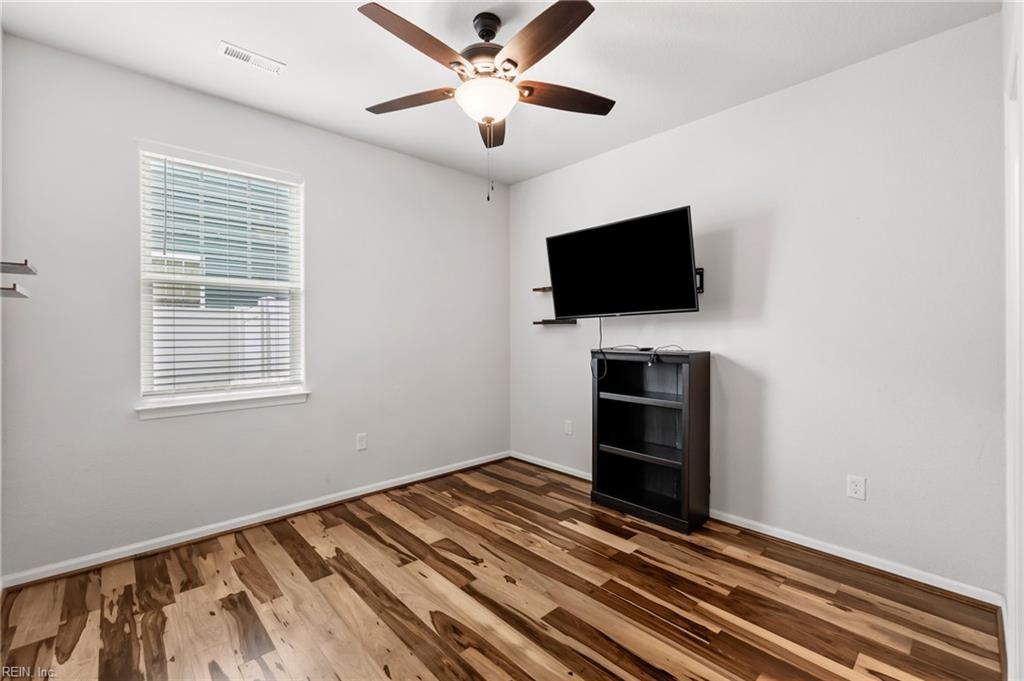 1421 Gemstone Ln Property Photo 10