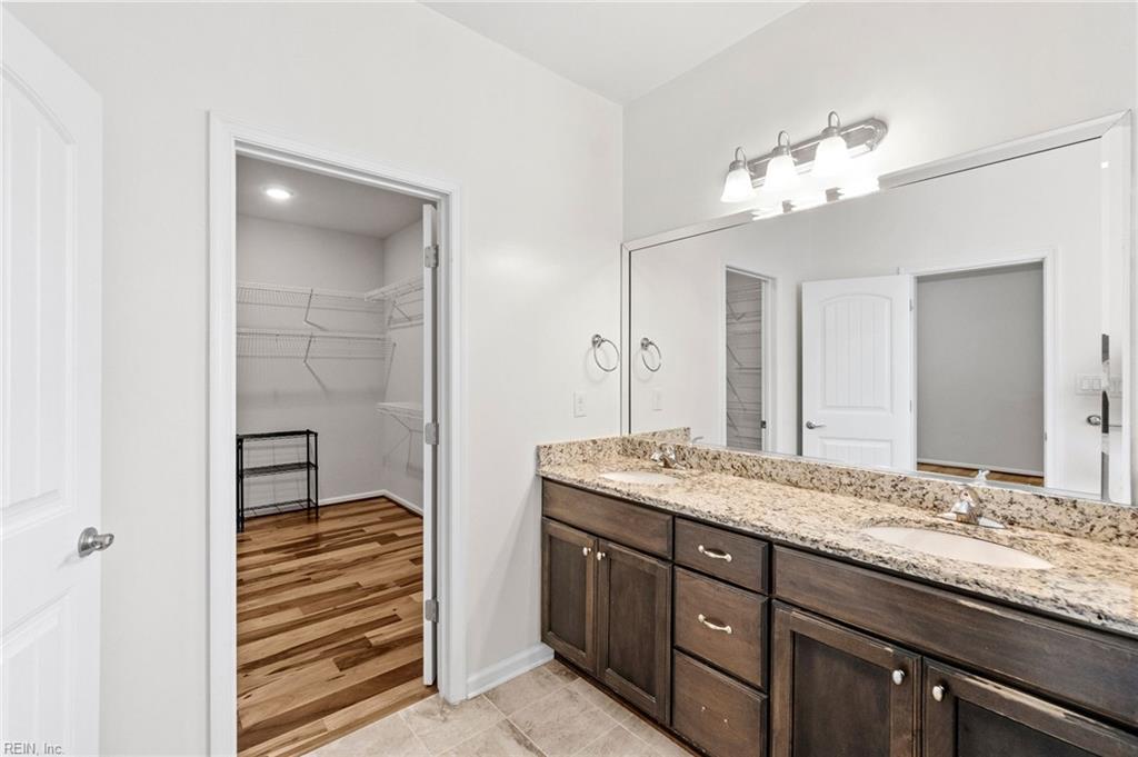 1421 Gemstone Ln Property Photo 21
