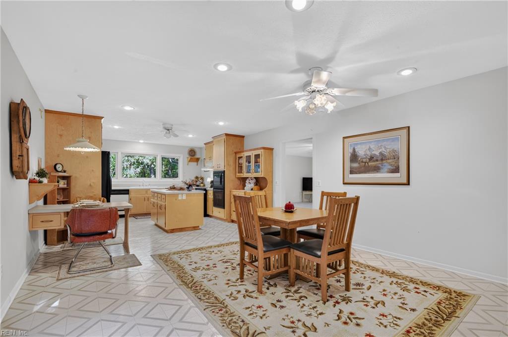 10282 Vidaurri Ln Property Photo 5