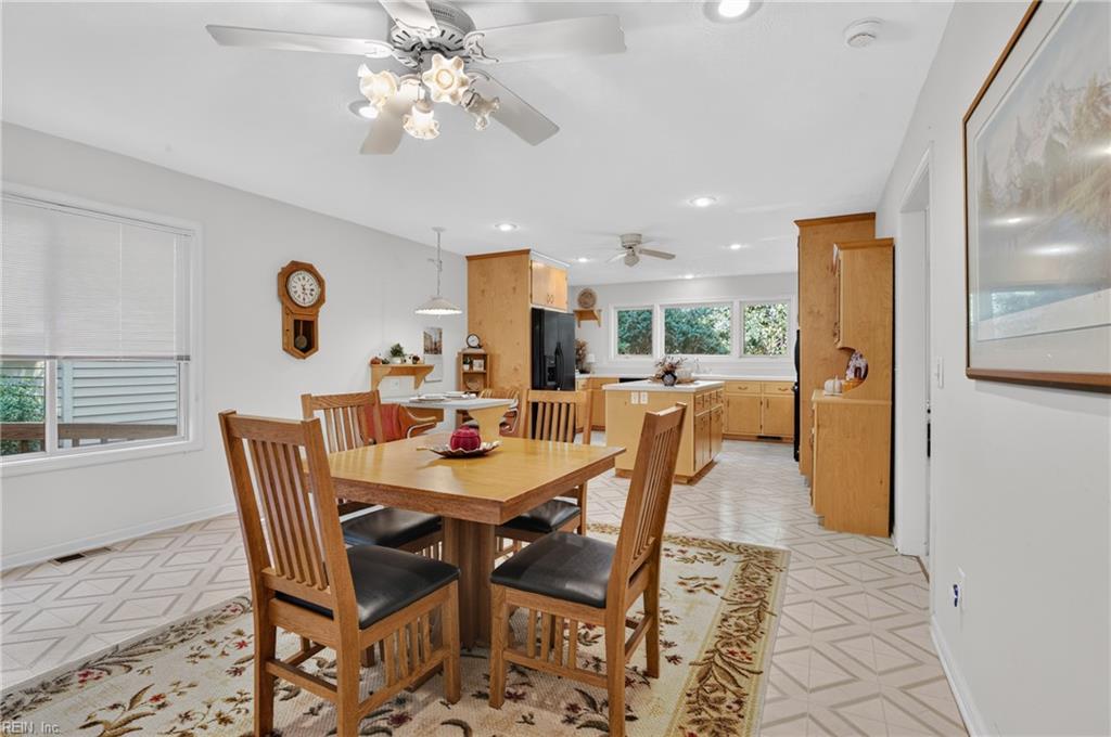 10282 Vidaurri Ln Property Photo 6