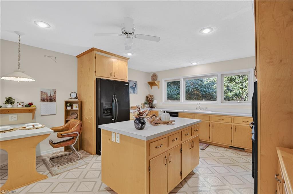 10282 Vidaurri Ln Property Photo 7