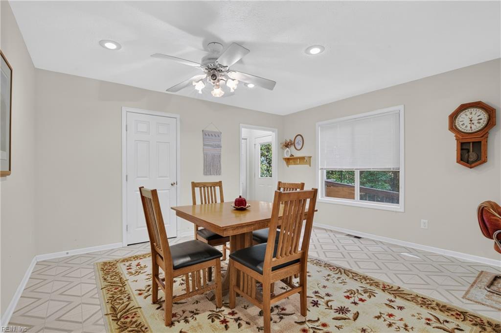 10282 Vidaurri Ln Property Photo 12