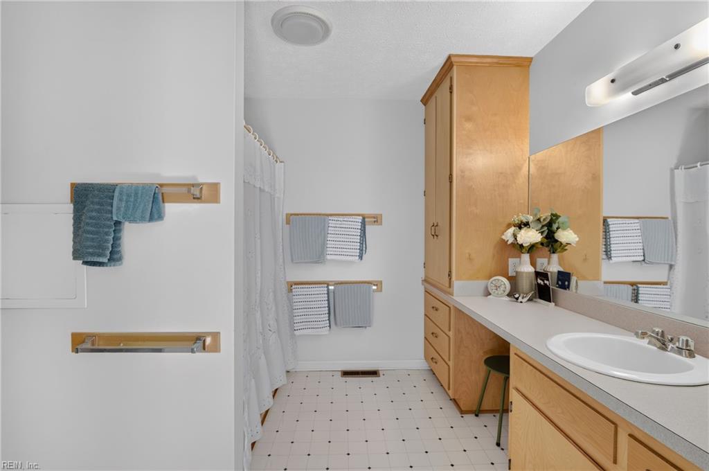 10282 Vidaurri Ln Property Photo 21